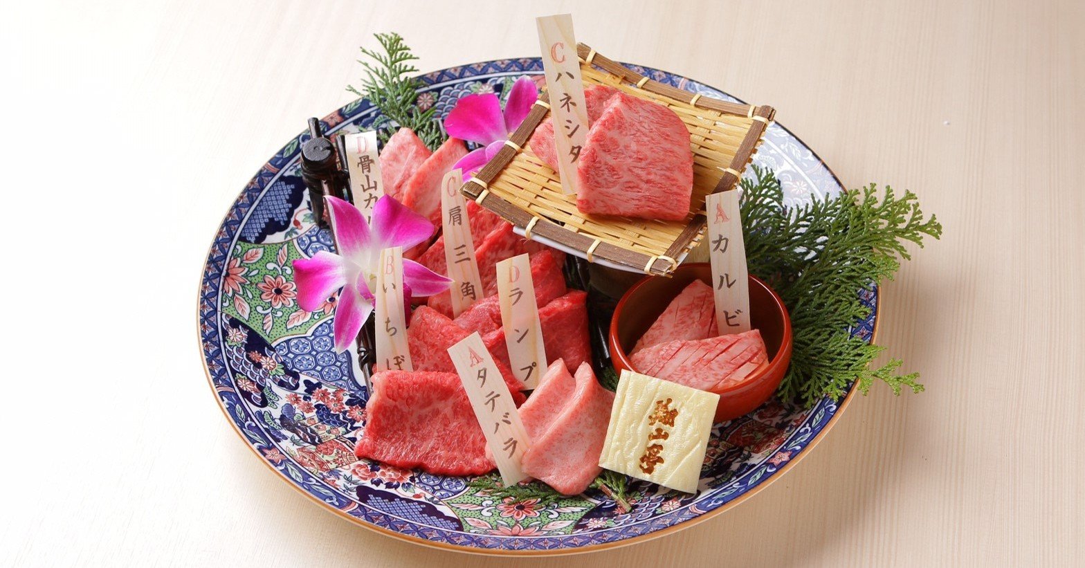 ご自宅でも最高級のお肉を味わってもらいたい そんな 翔山亭 の想いからお取り寄せを開始しました Cheer Chef チアシェフ Note