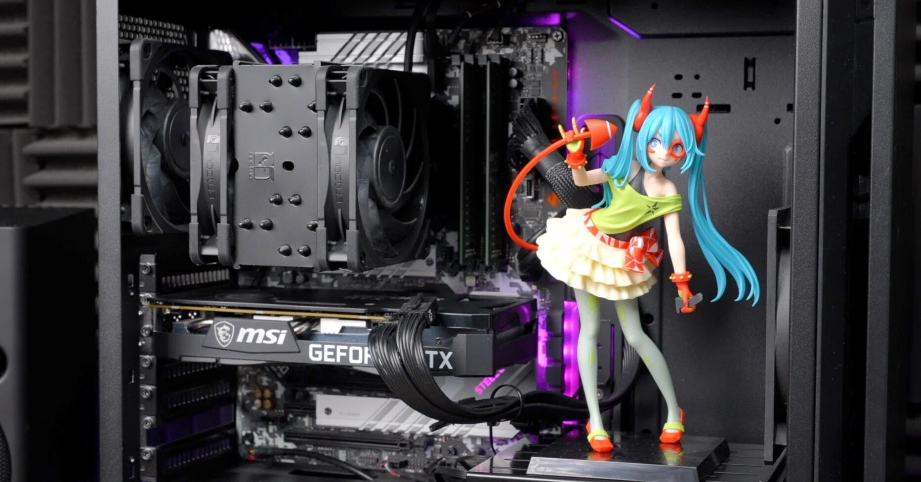 長尾製作所のPC用フィギュアディスプレイ台をレビュー！自作PCに
