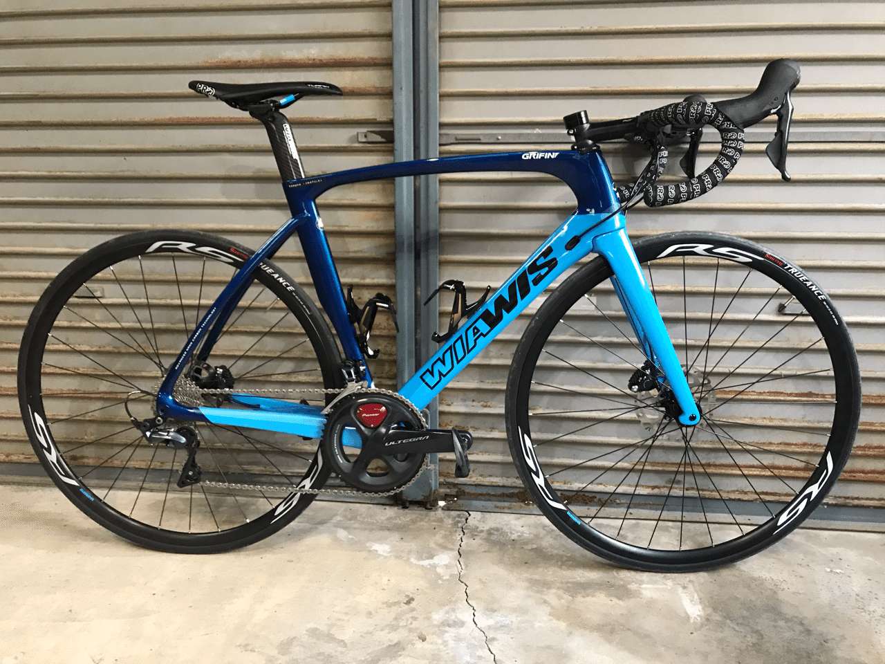 86eade7fe9f9f9ceac596232342225