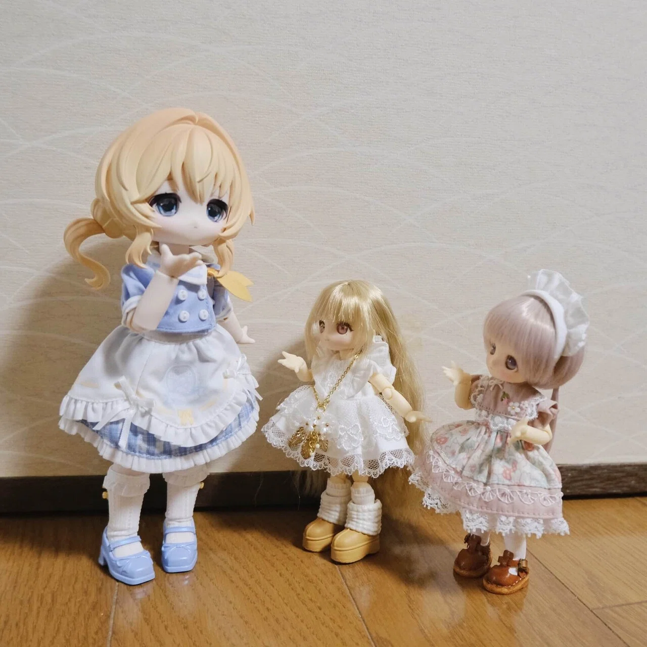 DOLL │ ボニバニ6ちゃん、お着替えする｜もふこ