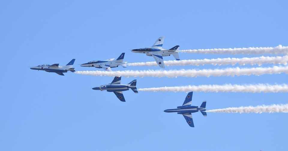 ブルーインパルスによる医療従事者へのエールは意味があるのか ないのか No Note