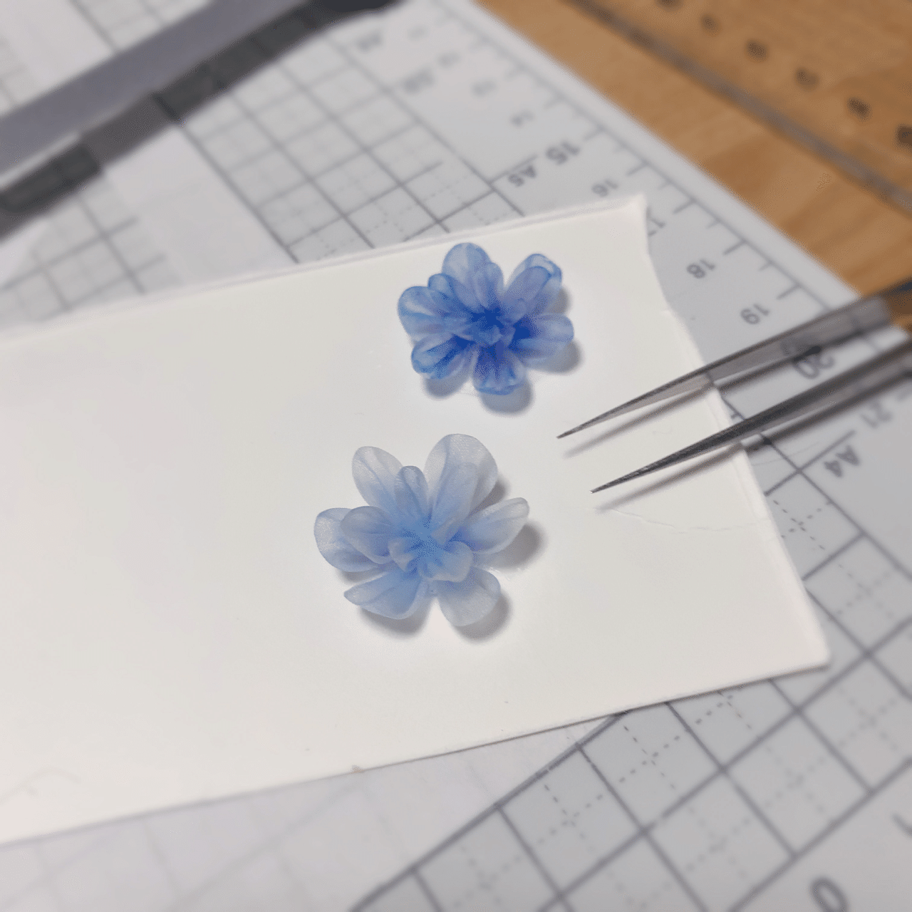 アジサイ 万華鏡 のかんざし 制作秘話 蒼菊 つまみ細工作家 Note アジサイ 万華鏡 のかんざし 制作秘話 蒼菊 つまみ細工作家 Note
