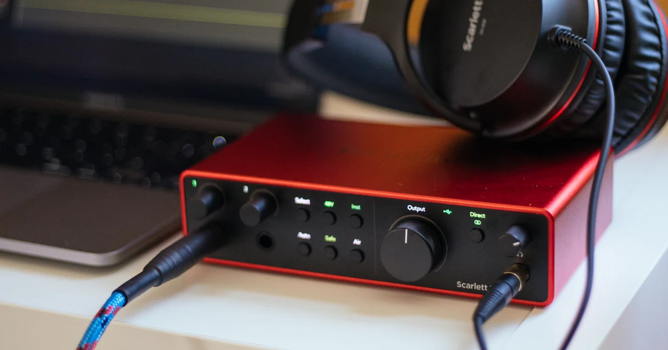 オーディオインターフェイスFocusrite「Scarlett 2i2 4th Gen
