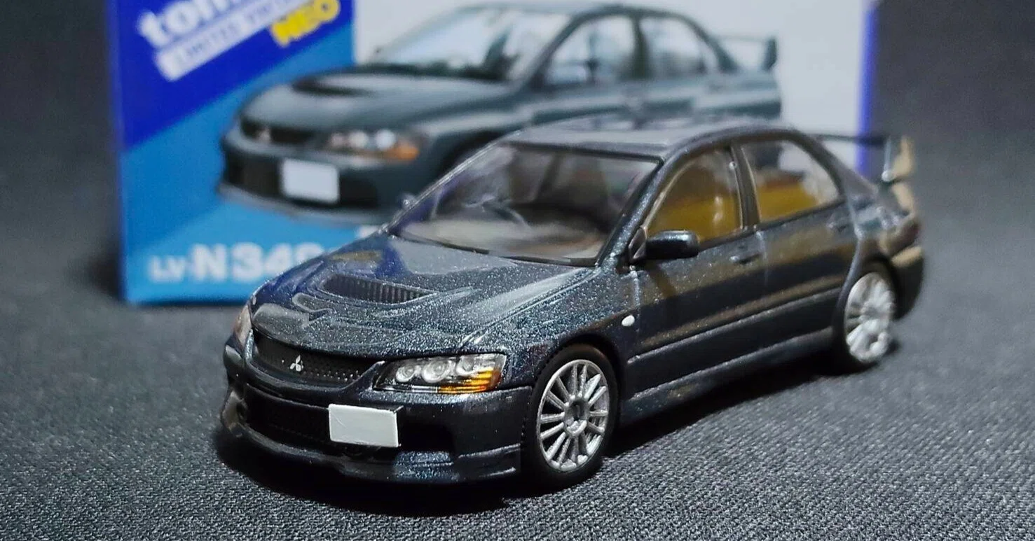 tomica LIMITED VINTAGE NEO 1/64 MITSUBISHI LANCER GSR EVOLUTION Ⅸ