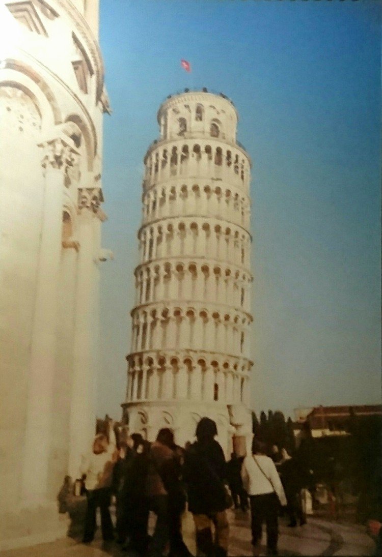 2008年に訪れたイタリア旅行のアナログ写真の編集を始めました。今日は、ピサ、フィレンツェ、ベニス、ミラノをアップを。(*´∇｀*)