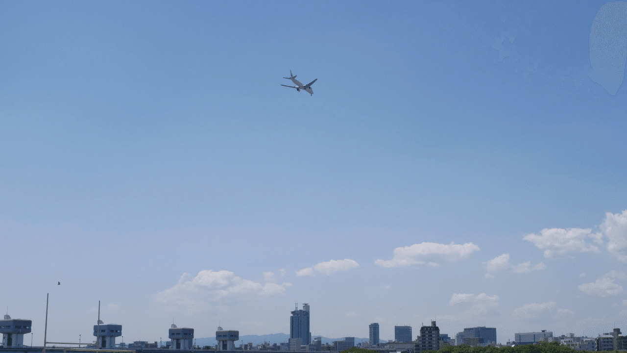 飛んでいる飛行機の姿というものは Ryokikuzaki Note 飛んでいる飛行機の姿というものは Ryokikuzaki Note