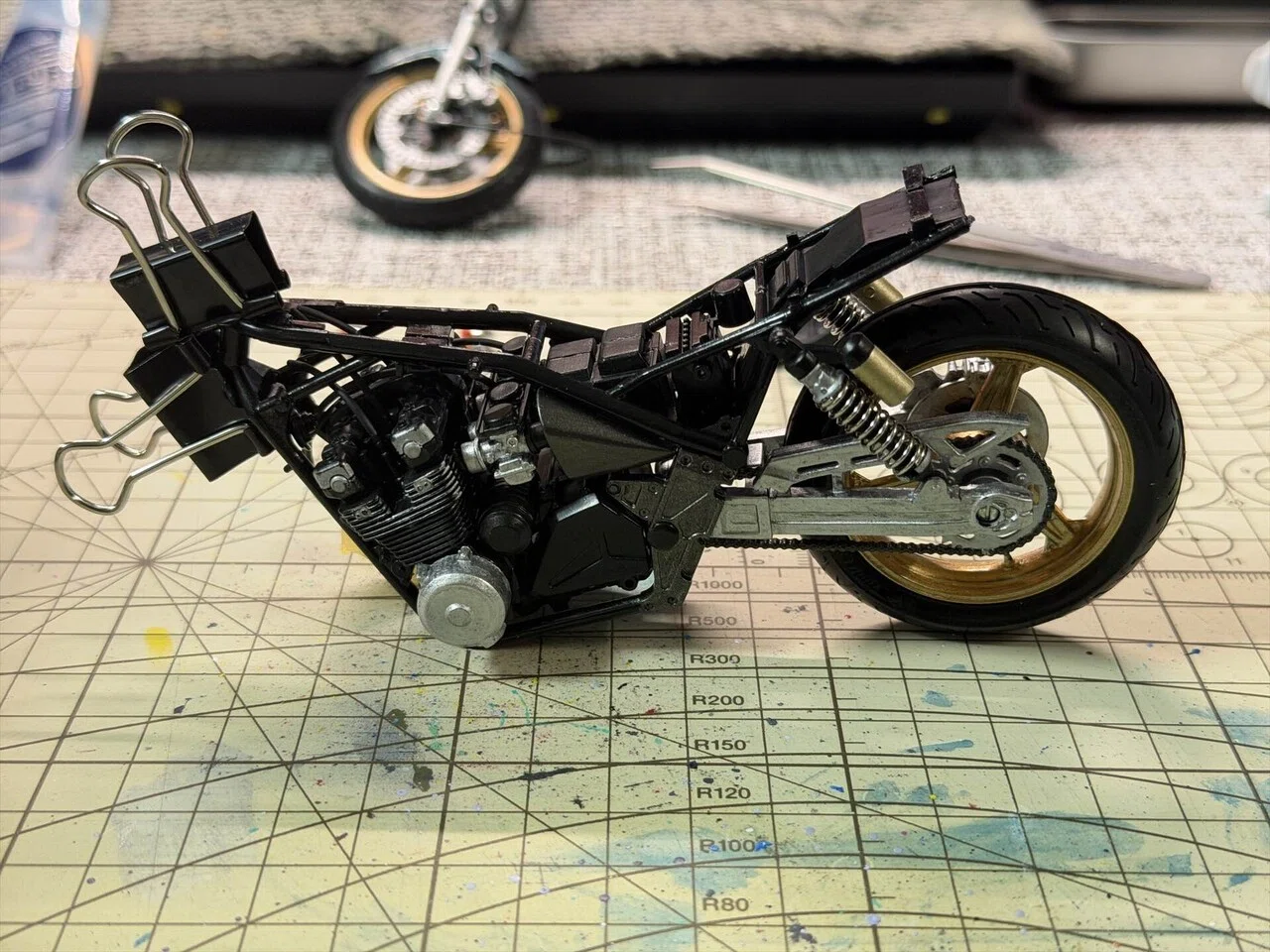 Full Hand-Painted Finish | I Tried Building a Motorcycle Model Kit