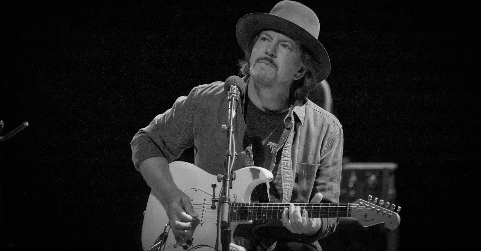 Eddie Vedder's First Solo Japan Tour Report: A Meaningful Journey
