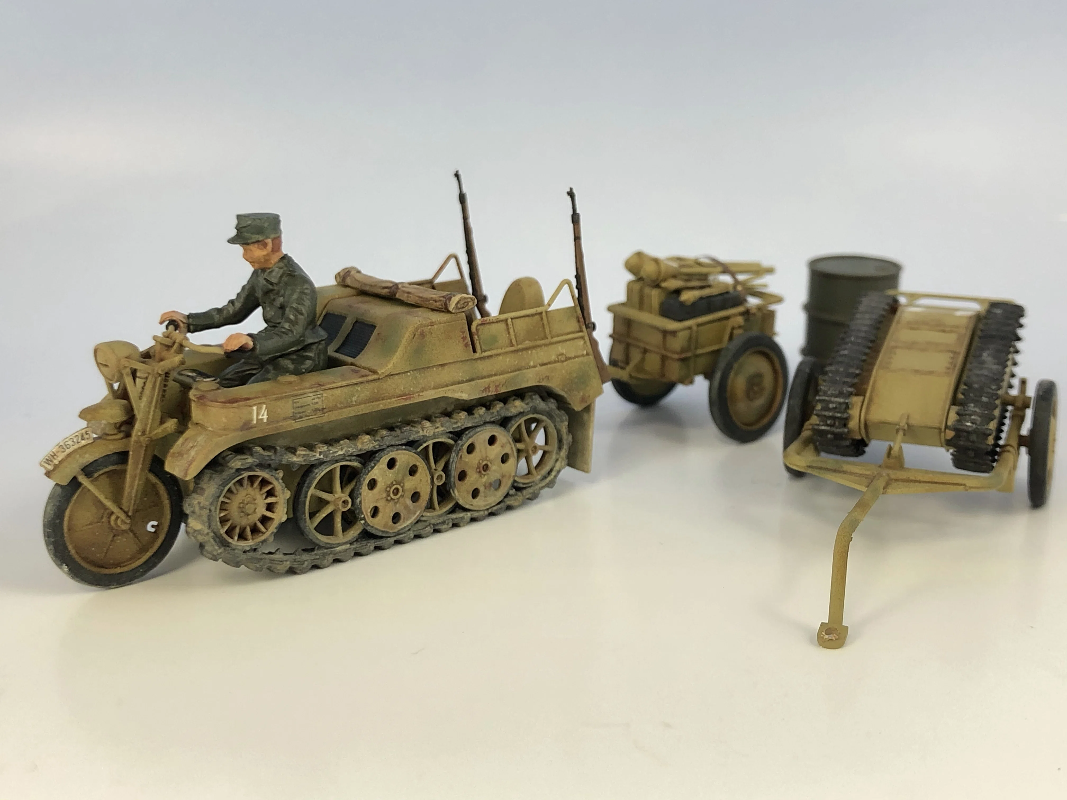 タミヤ『1/48 ケッテンクラート牽引セット』完成写真｜May dé Garage