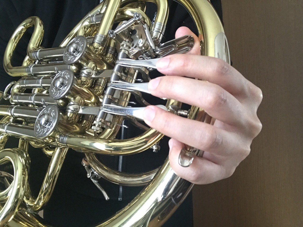 ホルン超初心者マニュアル】③楽器ケースからホルンを出して
