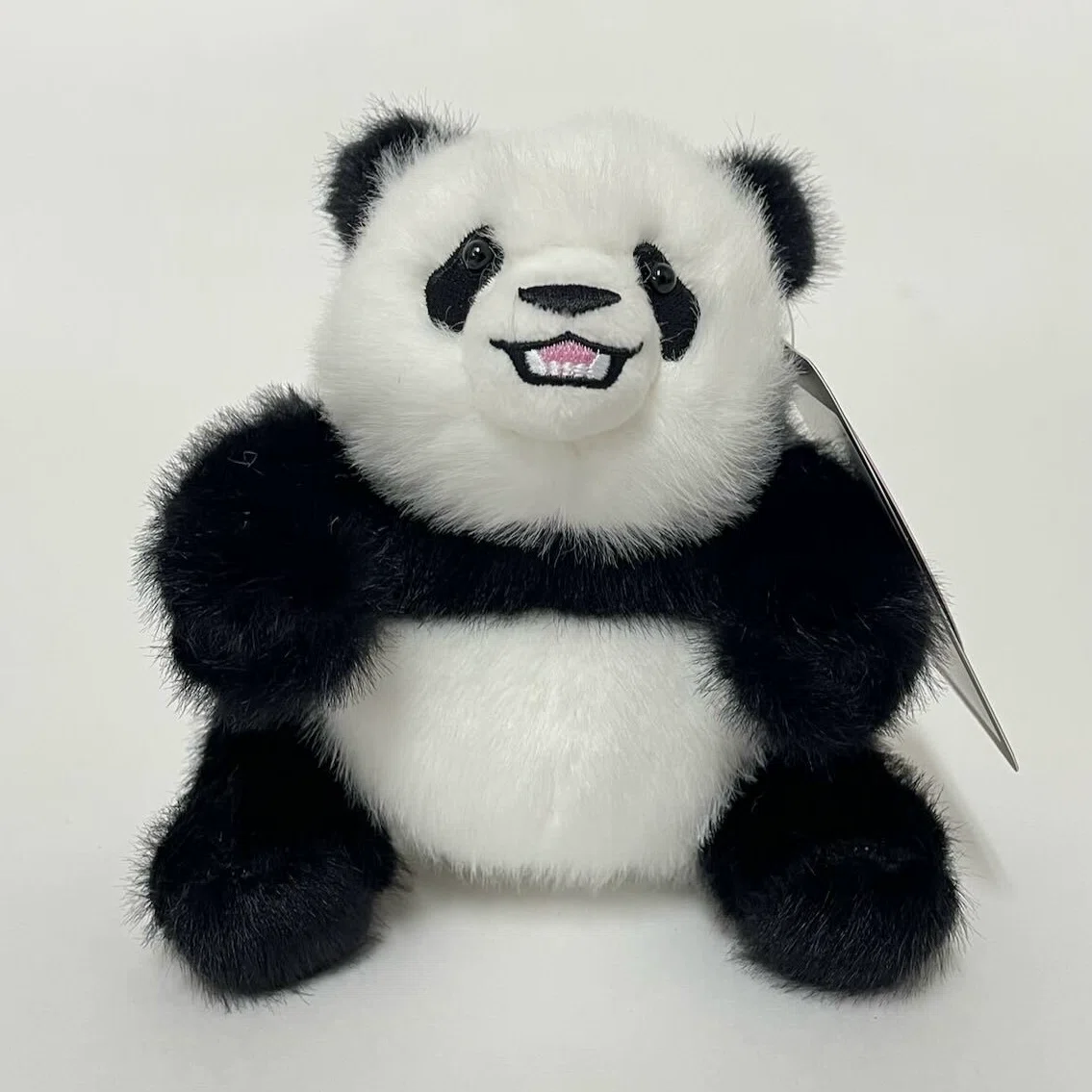 千尋日記のパンダのぬいぐるみ、再販決定！新しい仲間も登場！｜上野案内所