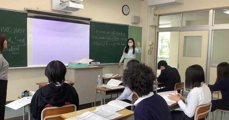 😸【貴志川高校】英語で考え、英語で伝える！FLTヘイゼル先生と学ぶ2年生「論理表現」