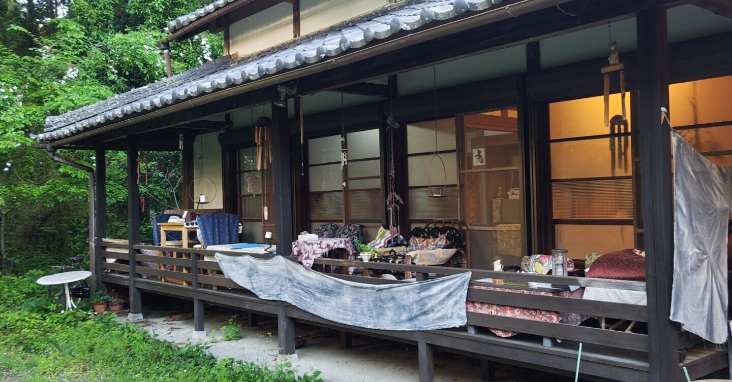 古民具まとめて売ります!古民家カフェや民泊にどうですか? 山の中の素敵な古民家カフェを見つけちゃいました 誰かに教えたくない