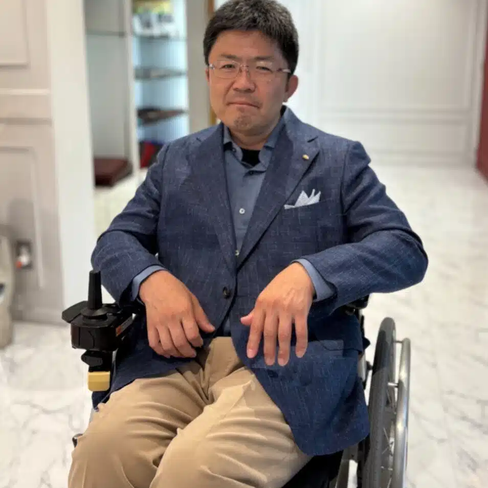 三戸　学