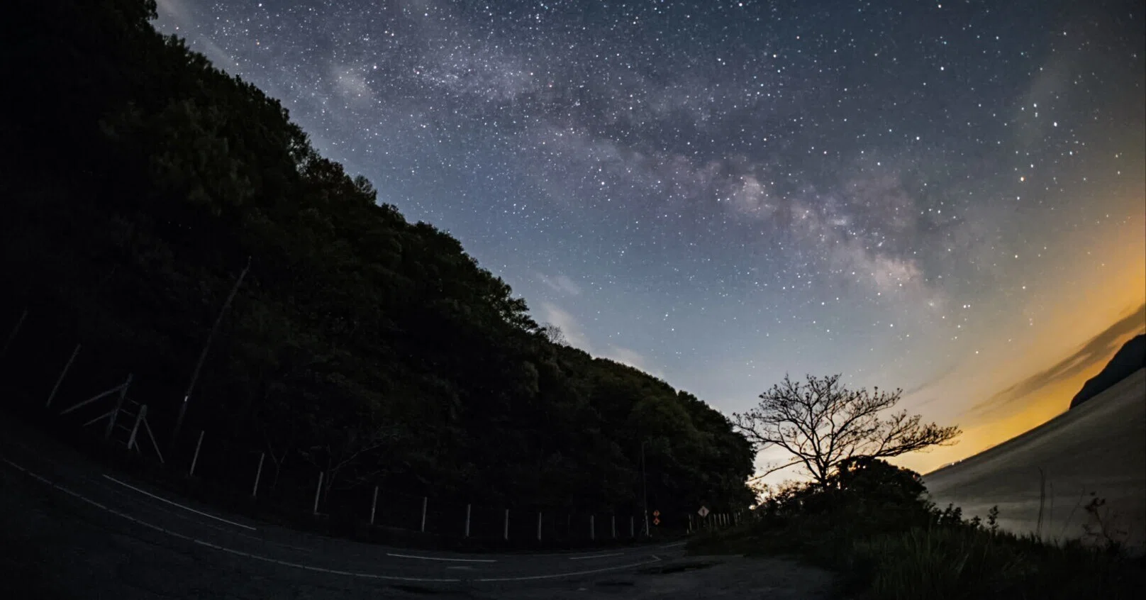 琵琶湖近くで撮った星空｜hata687