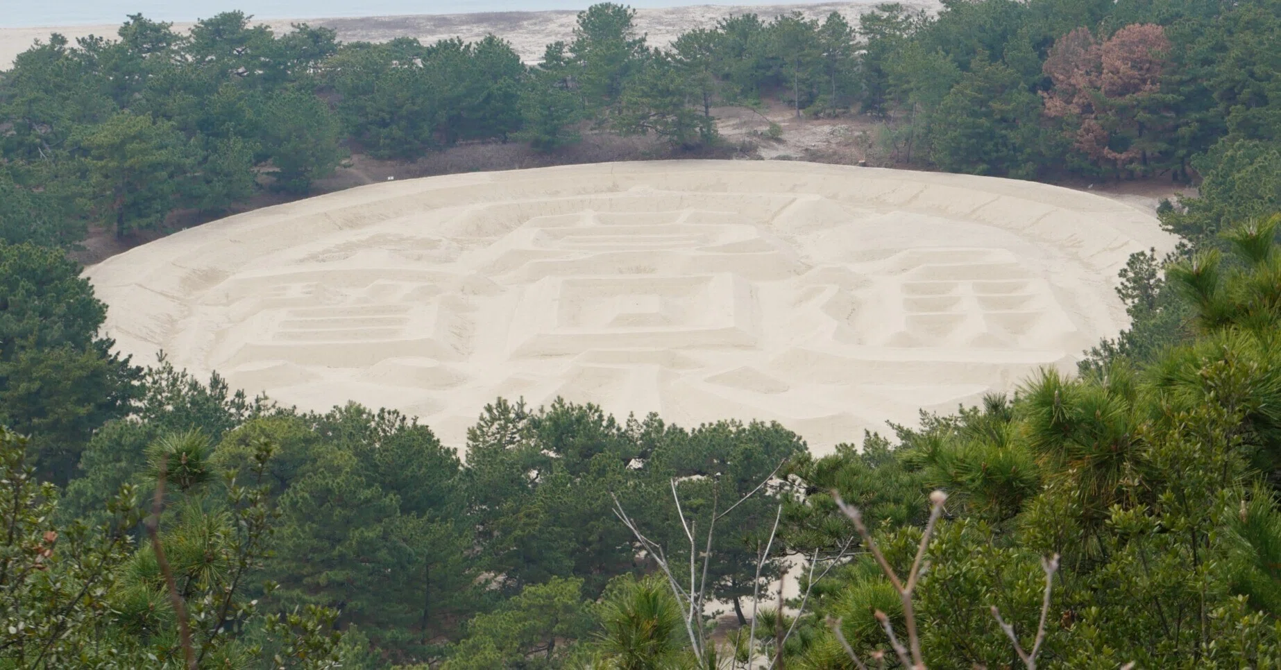 686 銭形平次ゆかりの砂絵へ──寛永通宝の町・観音寺を歩く春の旅