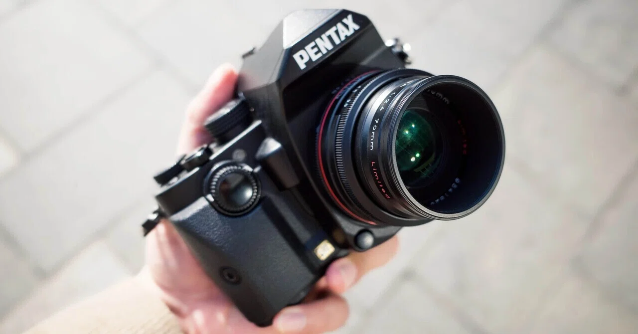 PENTAX デジタル一眼レフ PENTAXで「一番コンパクトなデジタル一眼レフ」は何か？｜がま