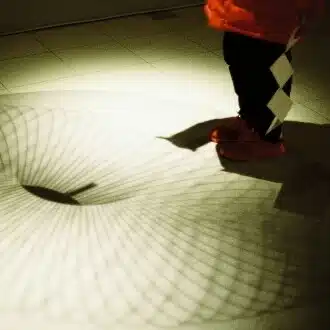 三月