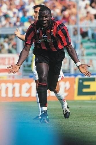 ユベントス90年代のチームコート。 ユベントス90年代のチームコート。