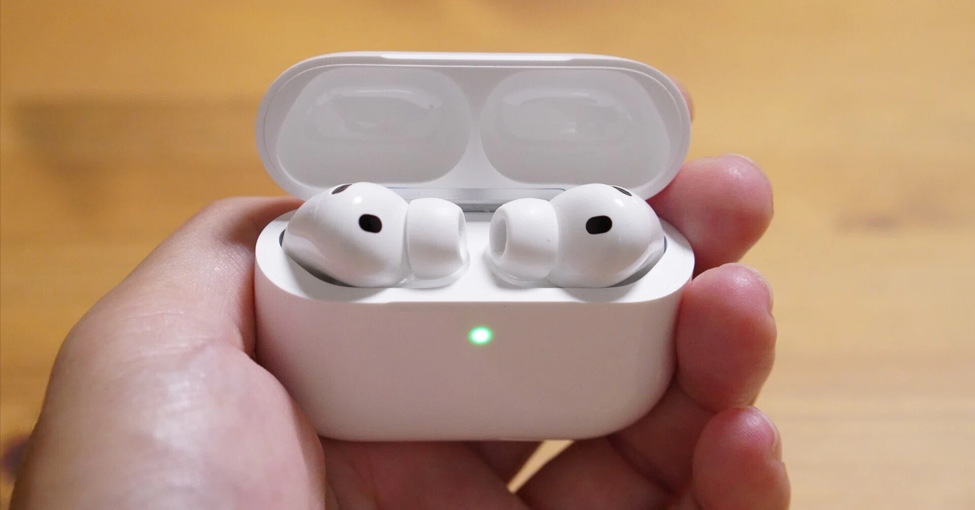 2026年最新】AirPods 4とAirPods Pro 3の違いを徹底比較｜どっちを買う