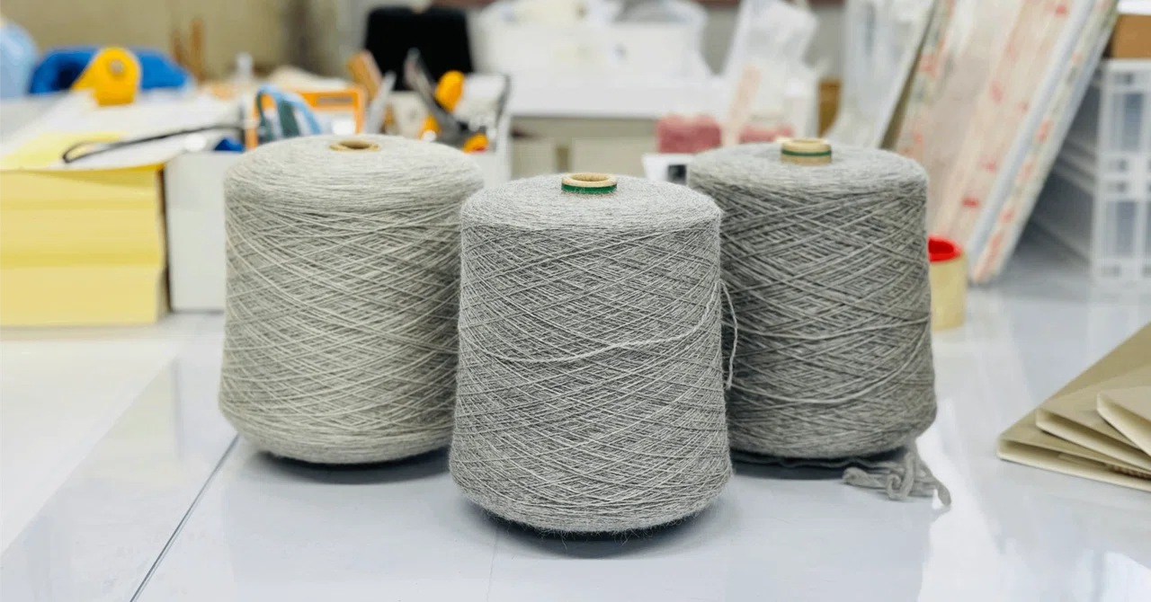 次の秋冬の企画に向けて、毛糸が届きました🧶｜ノグチニット
