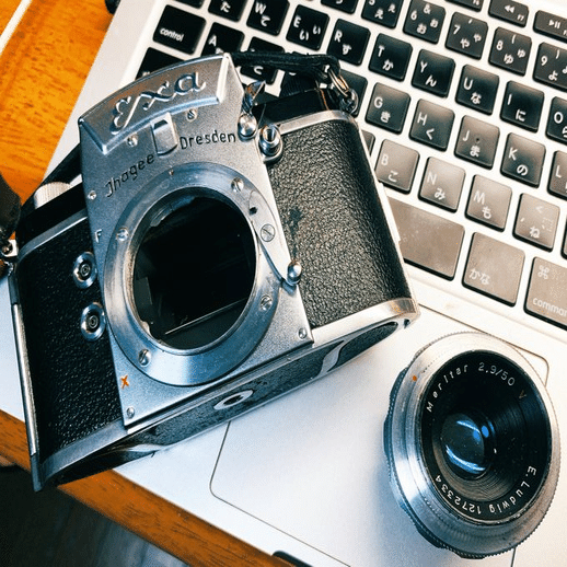 オールドレンズレビュー 夢から覚めたドイツの青い瞳 meritar 50/2.9