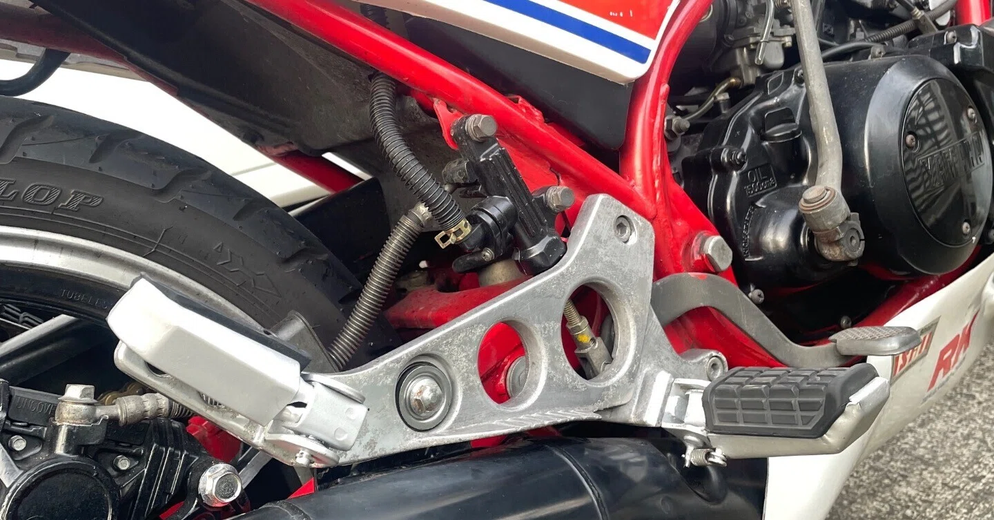 旧車RZ250R（29L前期）復活後のメンテナンス編⑥ 〜タンデムステップ