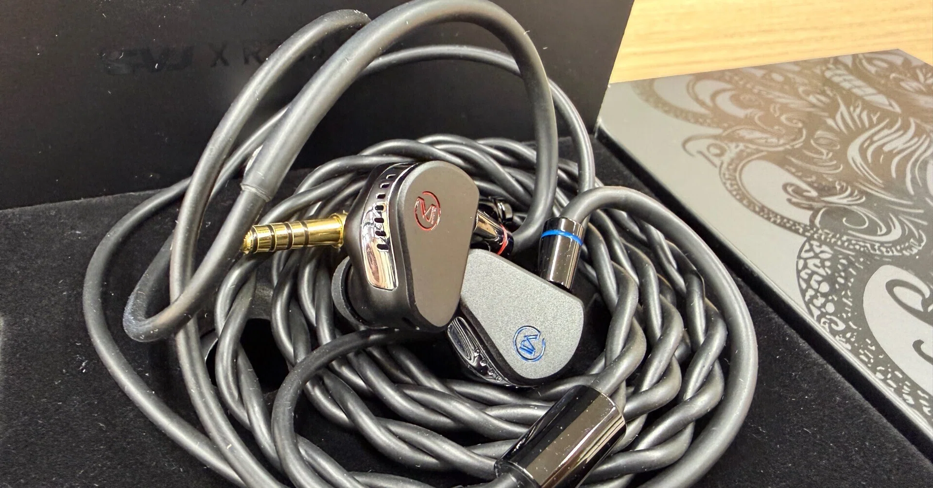CVJ x R2E3 Medusa レビュー | R2E3が“上の価格帯”で本気を出した転機