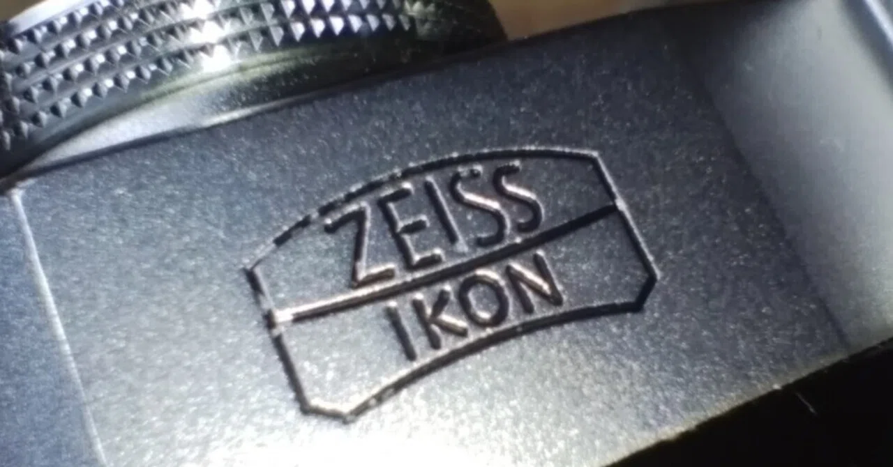 💛ZEISS IKON Contaflex Super ｜いつかどこかで