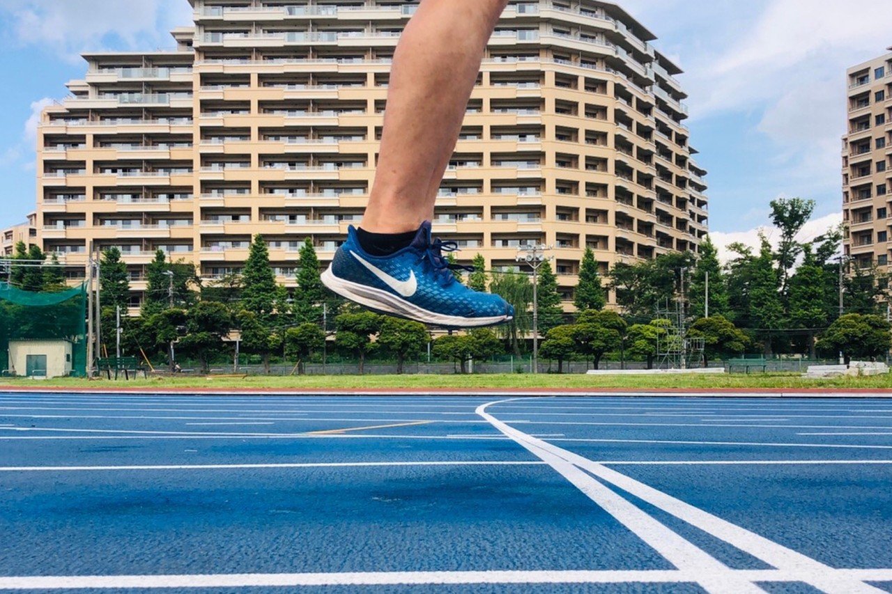 ベタベタ走り バタバタ走りを改善 かけっこはこれで速くなる 足の着き方について 体育家庭教師トータルスポーツ Note