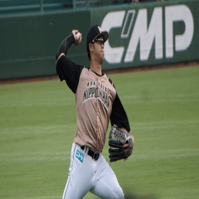 北海道日本ハムファイターズ背番号4 谷口雄也選手｜どこかにいる人 てぃー