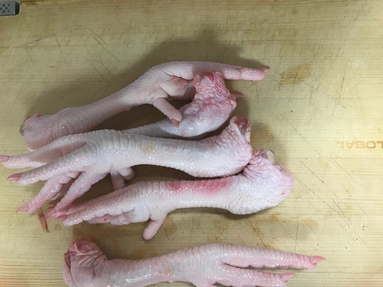 鳥の脚をにこんだらそりゃ美味かったって話 おいしいエッセイ 三戸満平 Note 鳥の脚をにこんだらそりゃ美味かったって話 おいしいエッセイ 三戸満平 Note