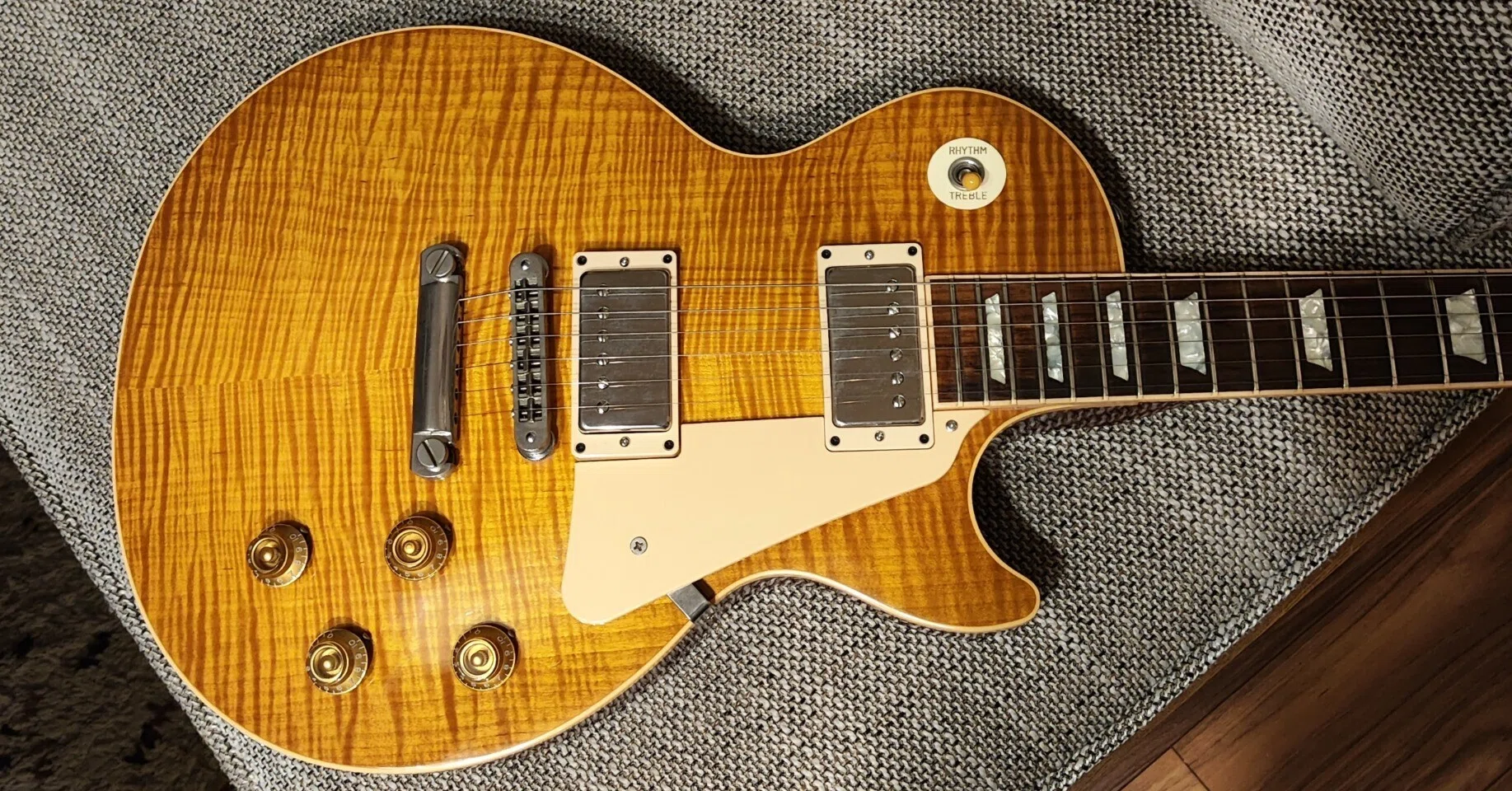 使用ギターvol.4 2004年製 Gibson Les Paul Standard (Honey Burst