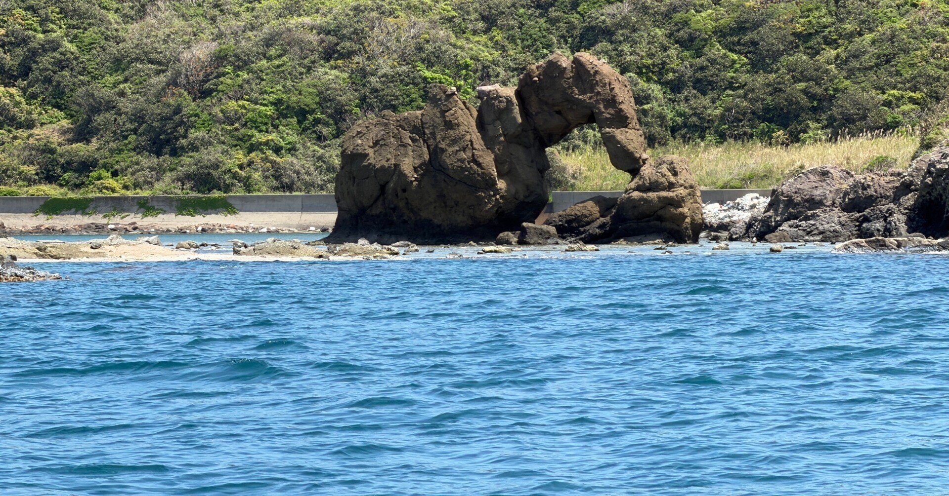 島根半島をゆく①】 神話の洞窟・加賀の潜戸めぐり｜高坂正澄
