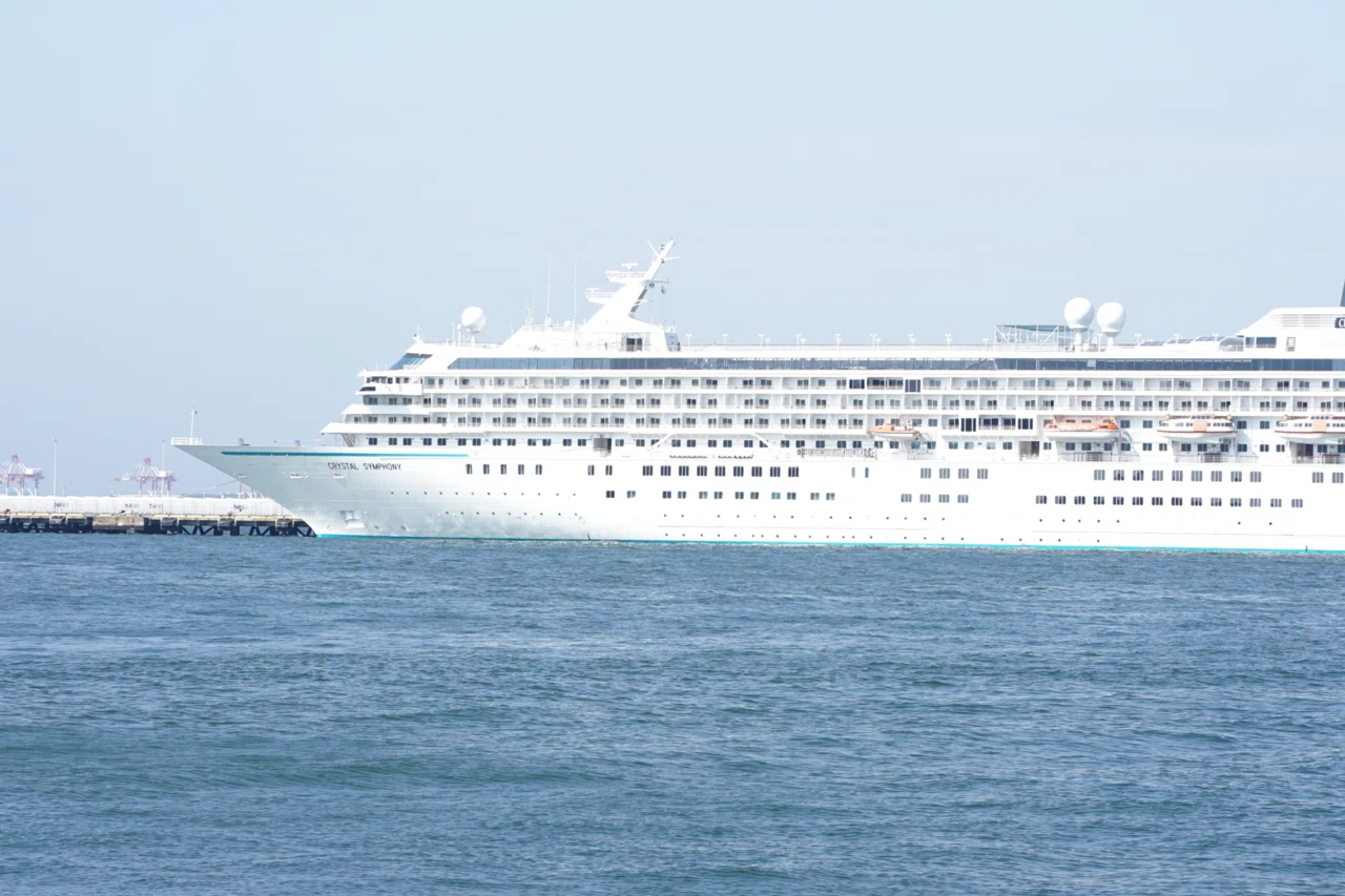 クルーズ客船「クリスタル・シンフォニー」Cruise Ship Crystal