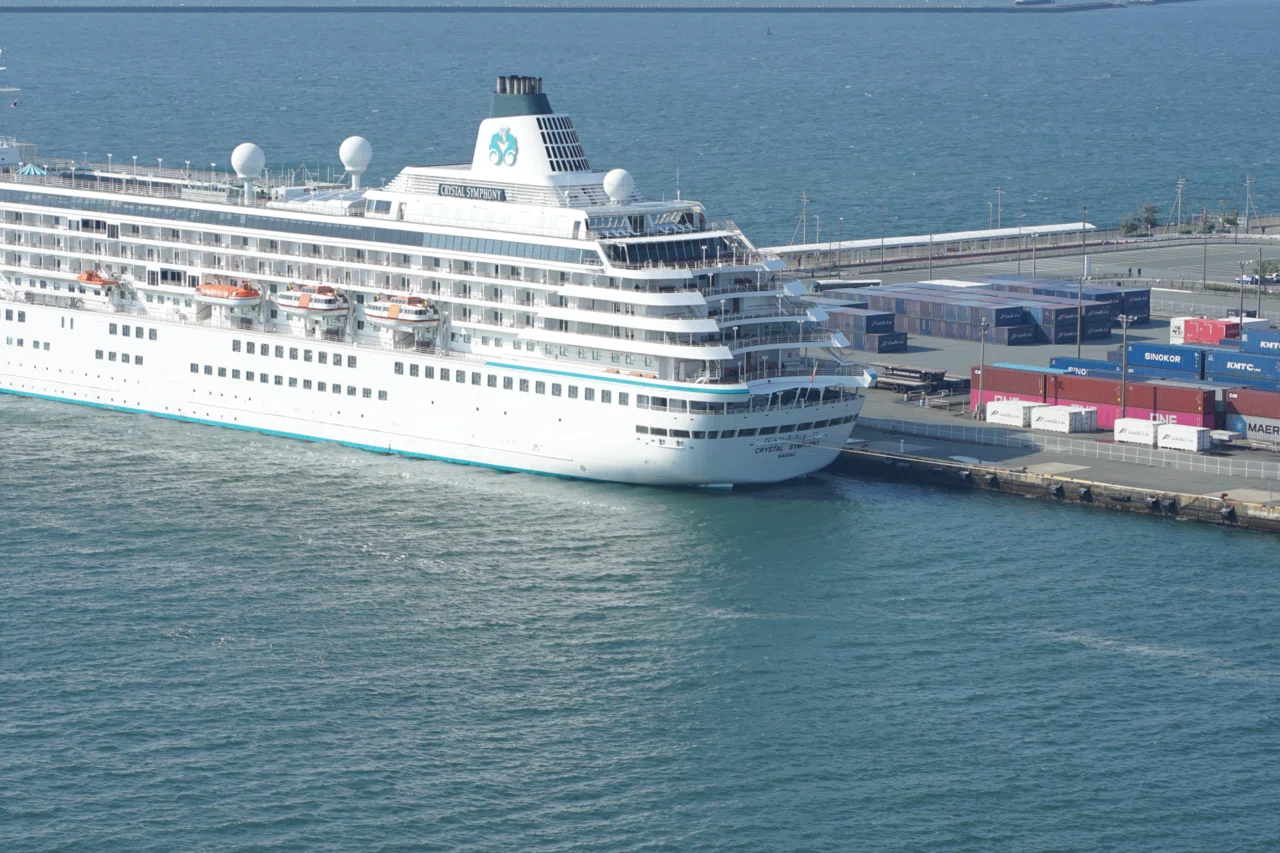 クルーズ客船「クリスタル・シンフォニー」Cruise Ship Crystal