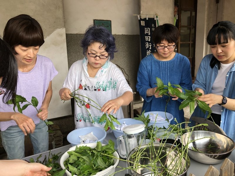 夏の生藍葉で染める！染め＆機織りで楽しむ知多木綿ツアー～昔ながらの機織り体験と染色、木綿産業で栄えたレトロな街歩きまで～7