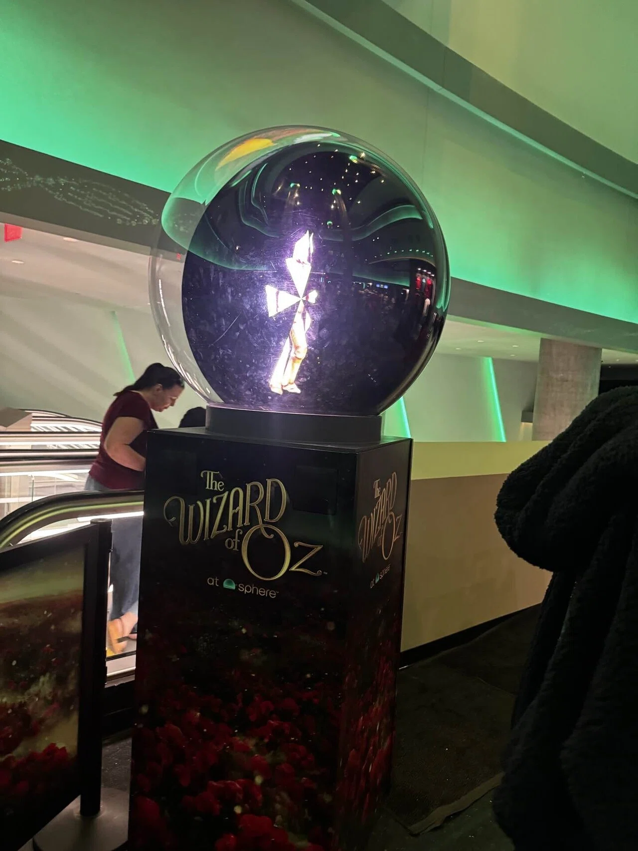 ラスベガスで困ってます】球体劇場SPHEREスフィアでOzオズの魔法使い