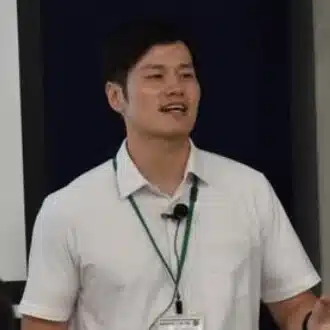 岩月 駿人 / 教師12年→大手通信企業への越境