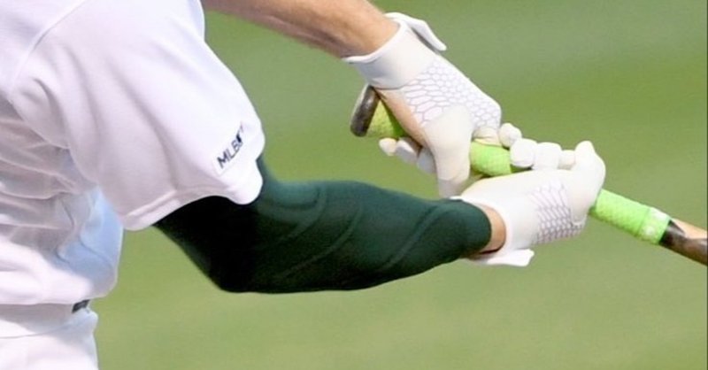 誰がそんなとこ見てんの 野球選手のカッコイイ道具の話 アームカバー編 マーカス 鷺ヌーマン Note