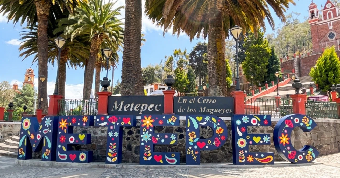 09/ 魔法の村 メテペック（Metepec）生命の樹のまちメテペックに見る