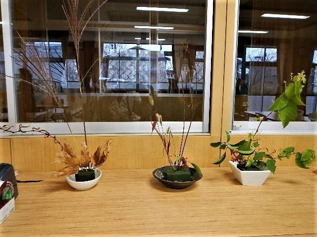 道ばたの雑草で生け花しませんか おおにわなつお Note 道ばたの雑草で生け花しませんか おおにわなつお Note