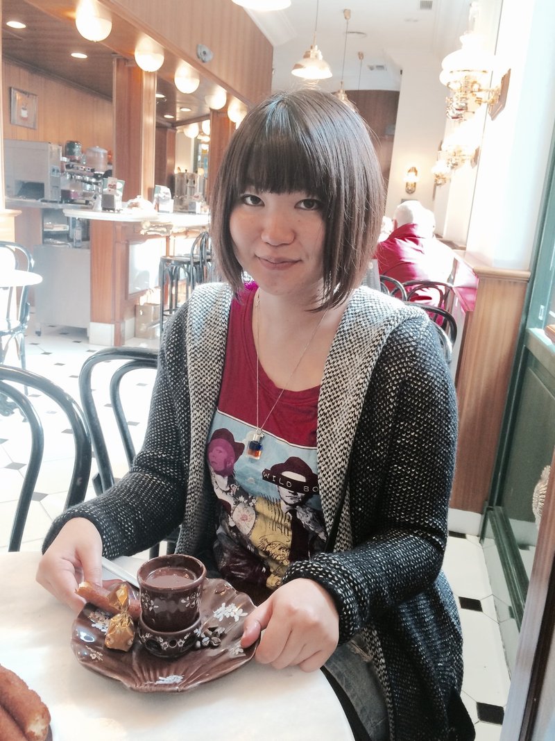 メイクと髪型で顔が変わる Yu Note