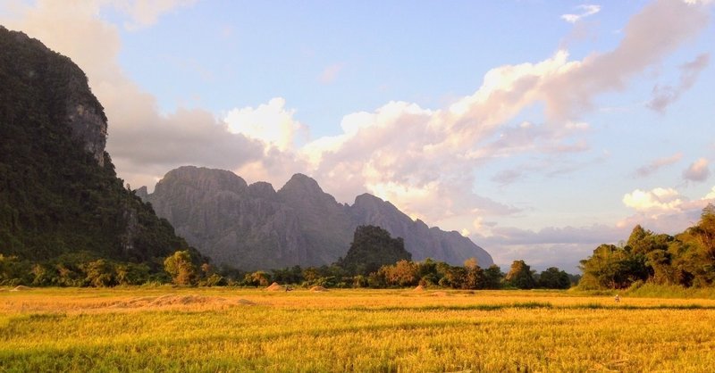 なぜ 田園風景 を 懐かしい と感じるのか ラオス バンビエン １枚の写真から 添乗員さん 旅行情報局 Note