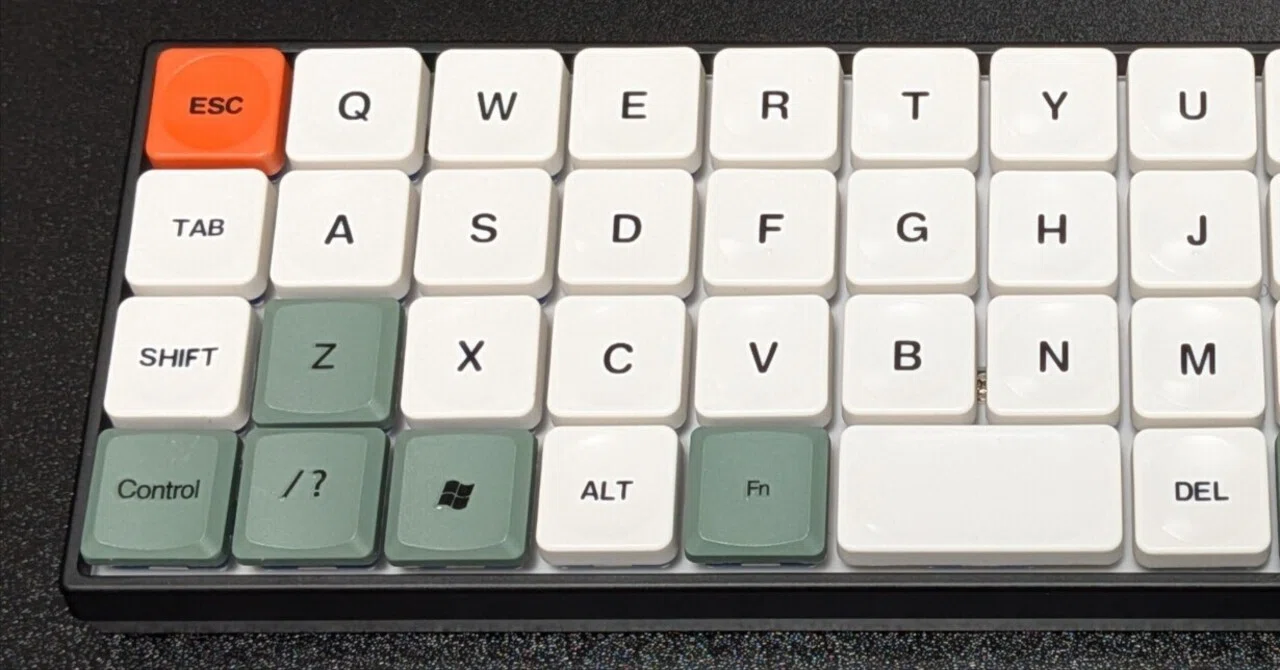 Geonix Rev.2】持ち運びに最適なロープロ40 %キーボード｜Hamish
