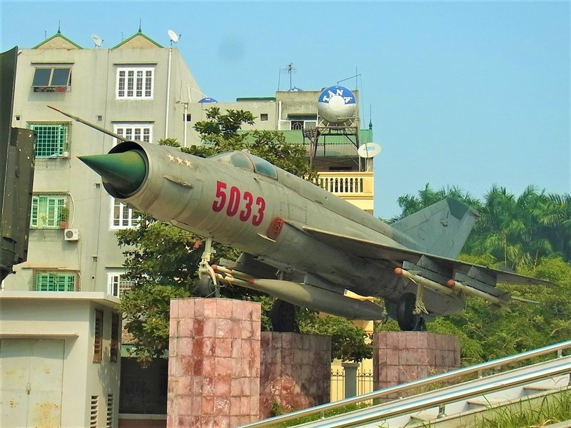 軍用機ってのはやっぱりソビエト的デザインが好きだ 在住歴年が話したい本当のタイと見てきたこととうまい話と Note 軍用機ってのはやっぱりソビエト的デザインが好きだ 在住歴年が話したい本当のタイと見てきたこととうまい話と Note