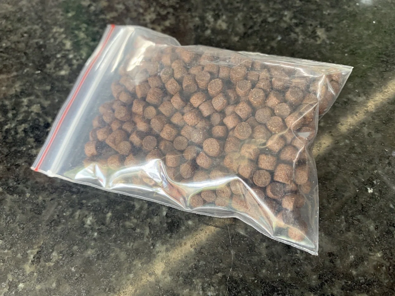 ホーチミンで1番大量の鯉に会えるカフェ 三上ナミ Note