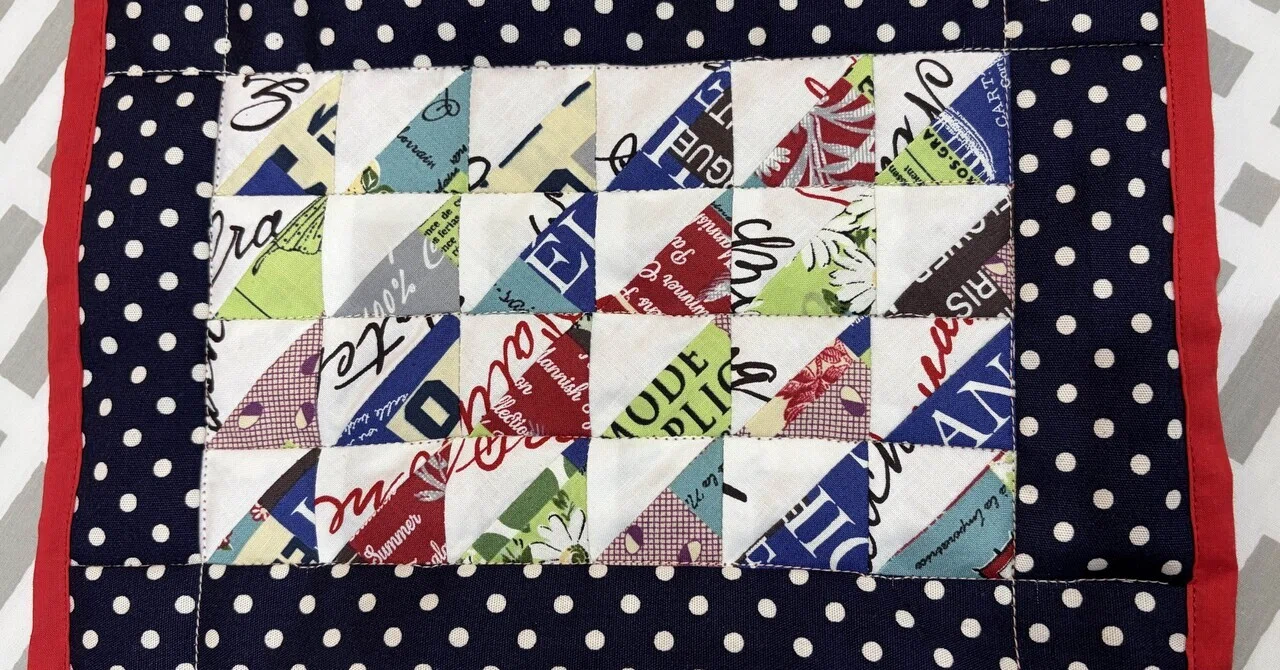 手芸作品「パッチワークのティーマット」｜しじみ