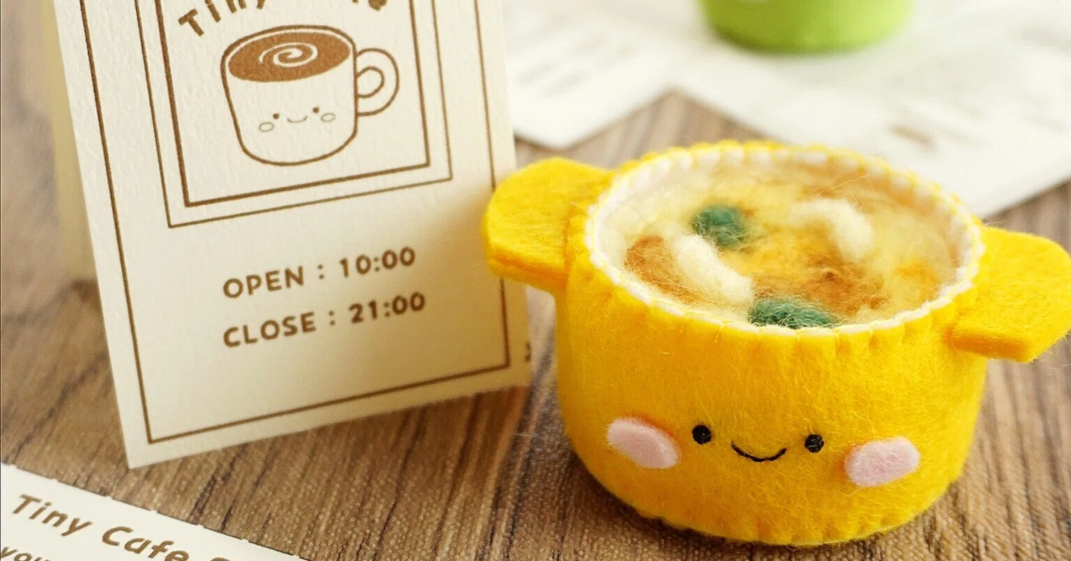 シートフェルトと羊毛フェルトで作る 食べ物モチーフのピンクッション