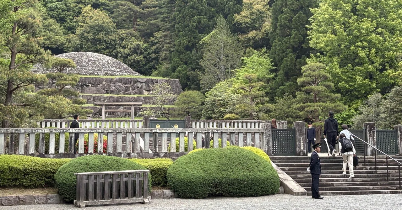 昭和天皇陵の特別参拝へ－「昭和100年記念」におもう｜フジ｜趣味